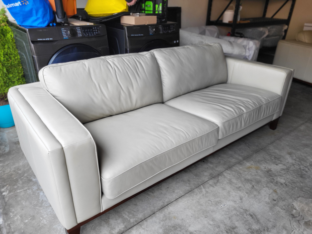leather couch thumbnail