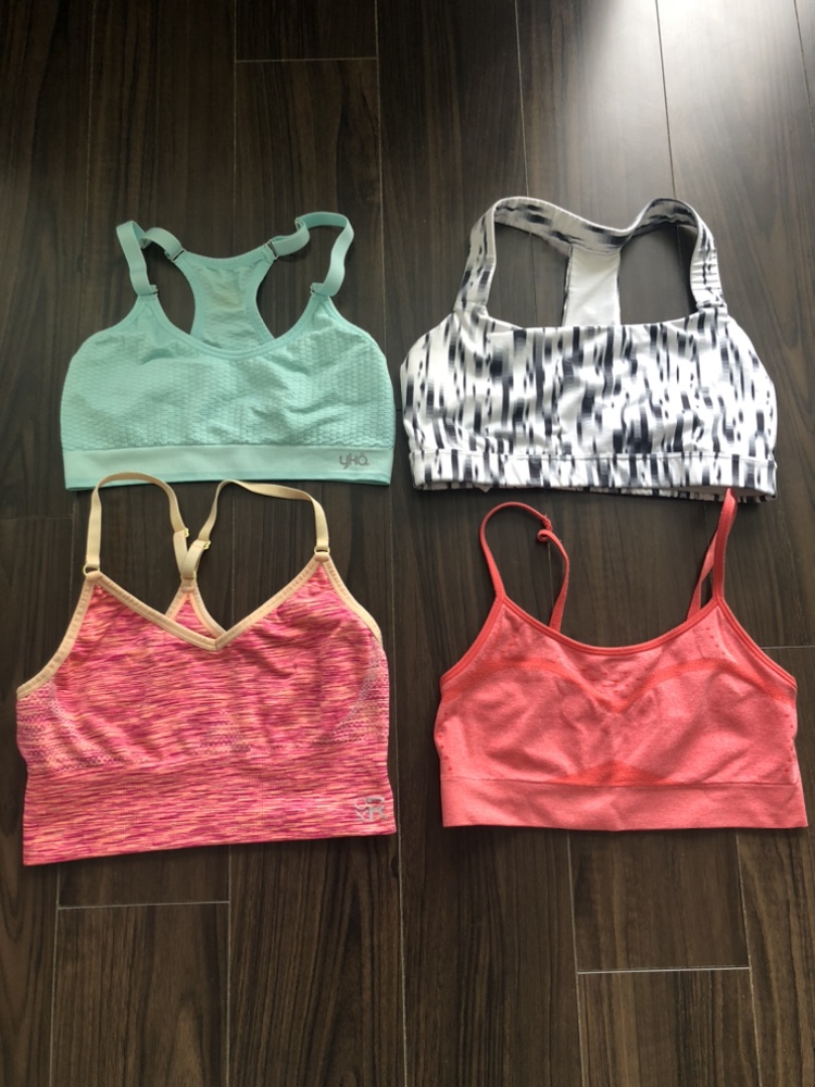 Sports bras x 4 (size M) All for $10 thumbnail