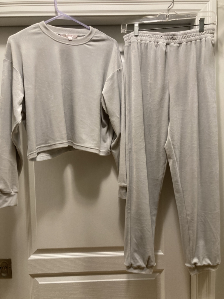 2 Piece lounge wear thumbnail