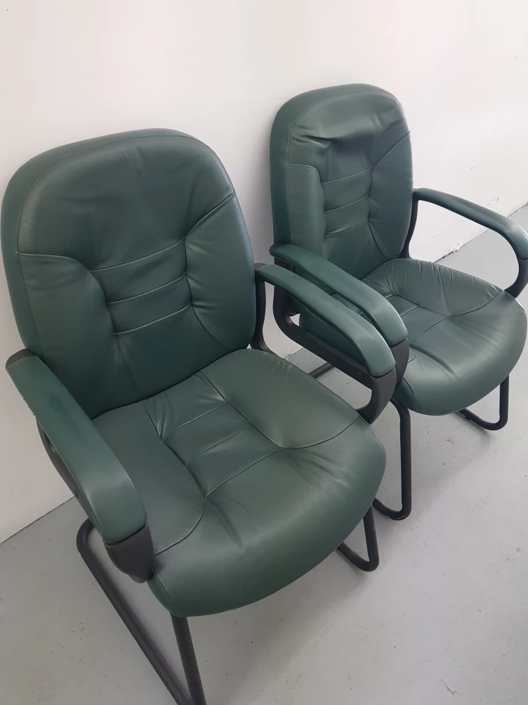 2 Office chairs thumbnail