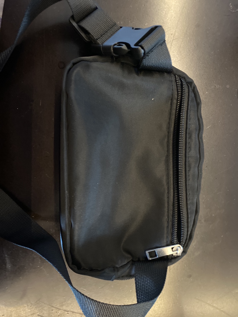 Lululemon Fanny pack look alike - photo 3