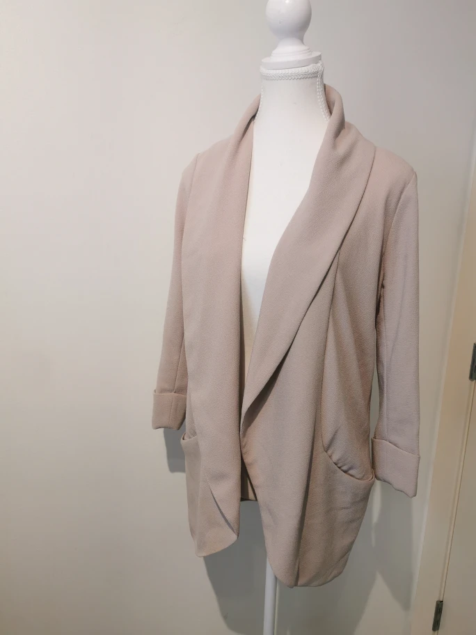 aritzia chevalier neutral blazer s4 - photo 3