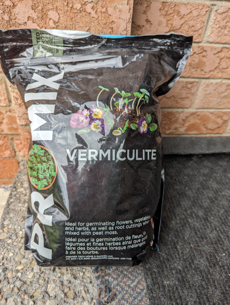 brand new 9L bag of promix Vermiculite image indicator(3)