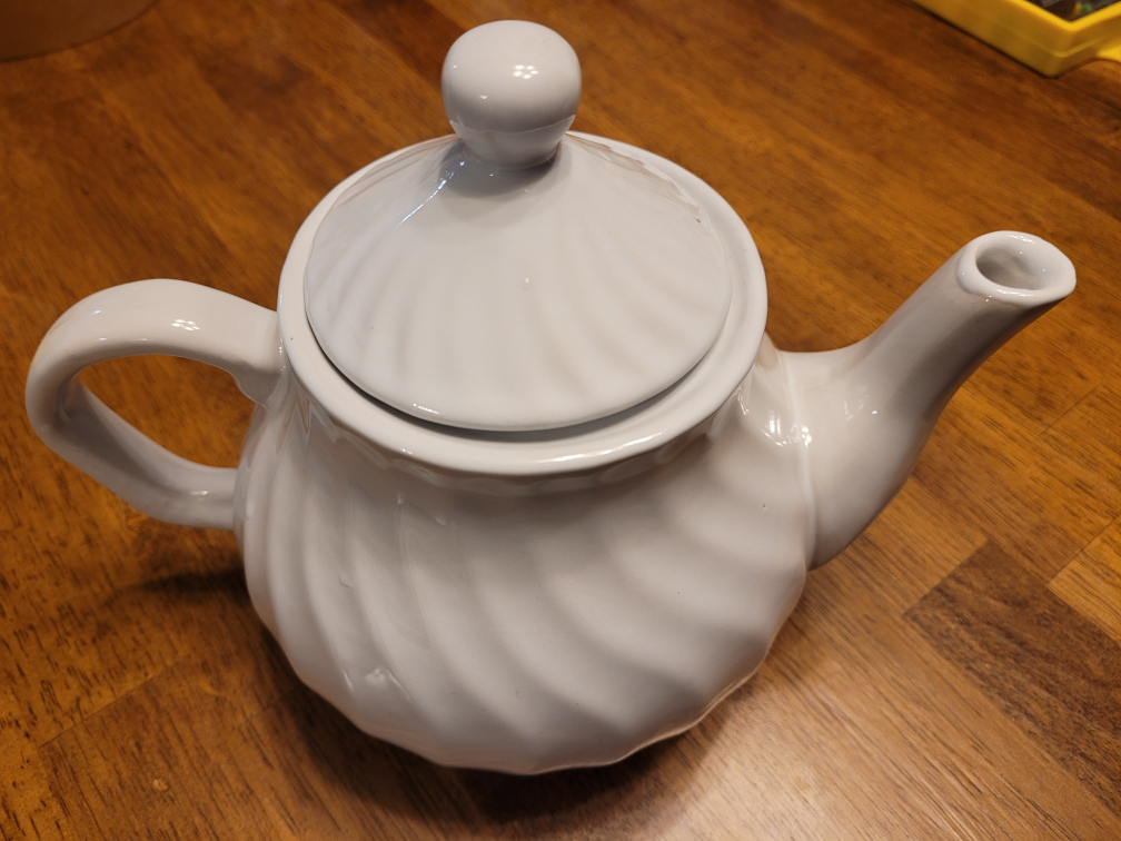 Teapot - free 🧡