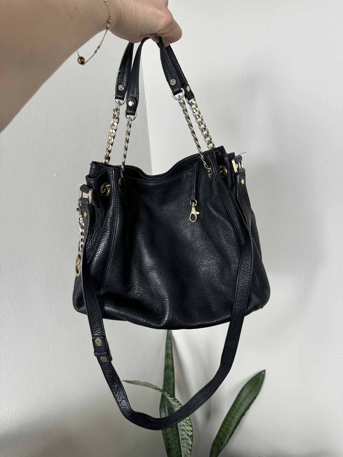 Michael Kors leather black crossbody bag - photo 2