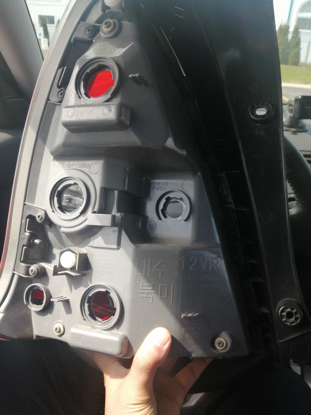 Hyundai Accent Back Right Headlight image indicator(4)
