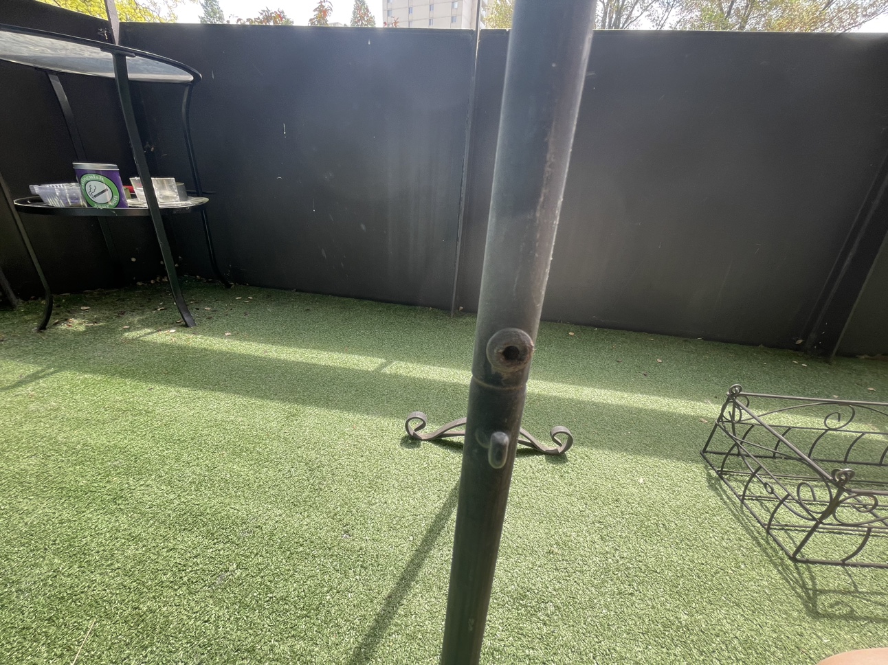 Metal Welcome Rack With Hanging Basket image indicator(8)