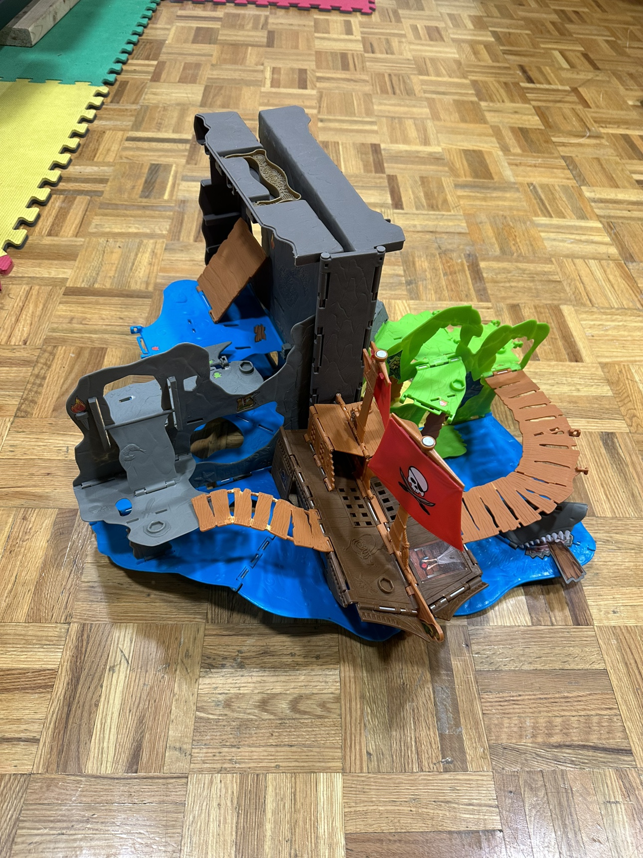 Matchbox 360 pirate ship pop-up - photo 2