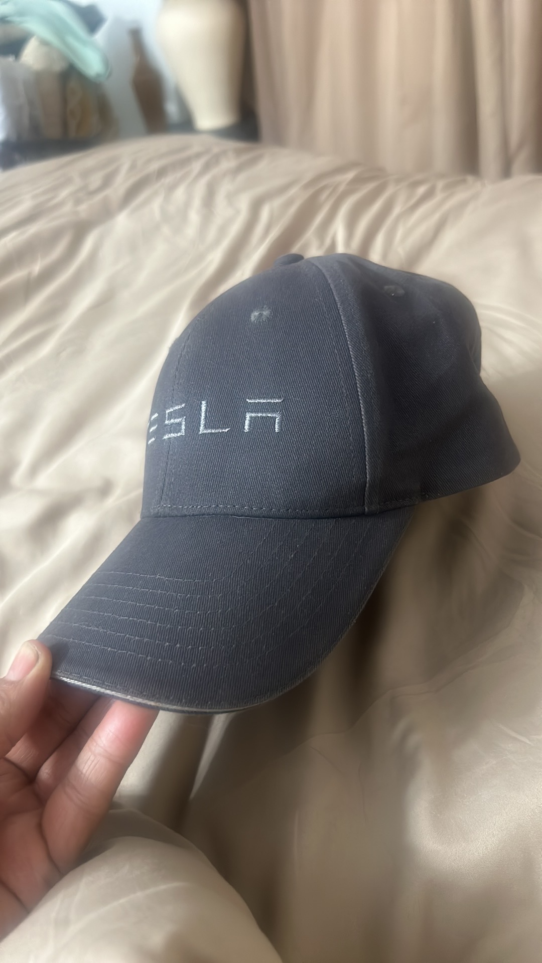 Cap Tesla original - photo 3