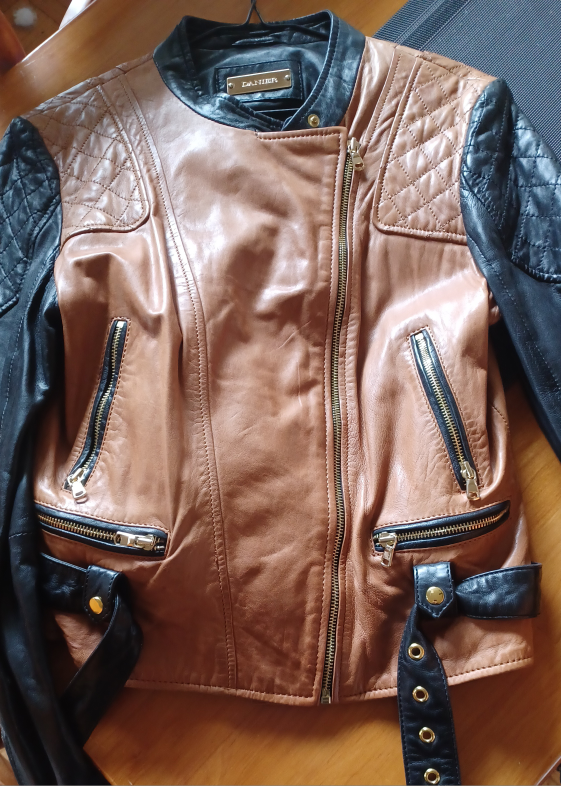 Danier Women's Leather Bomber Jacket - Never Worn - photo 3