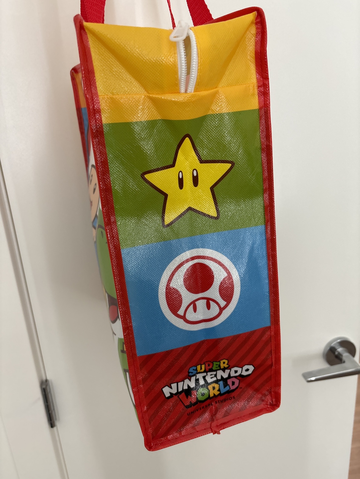 Super Nintendo World Nylon Bag image indicator(2)