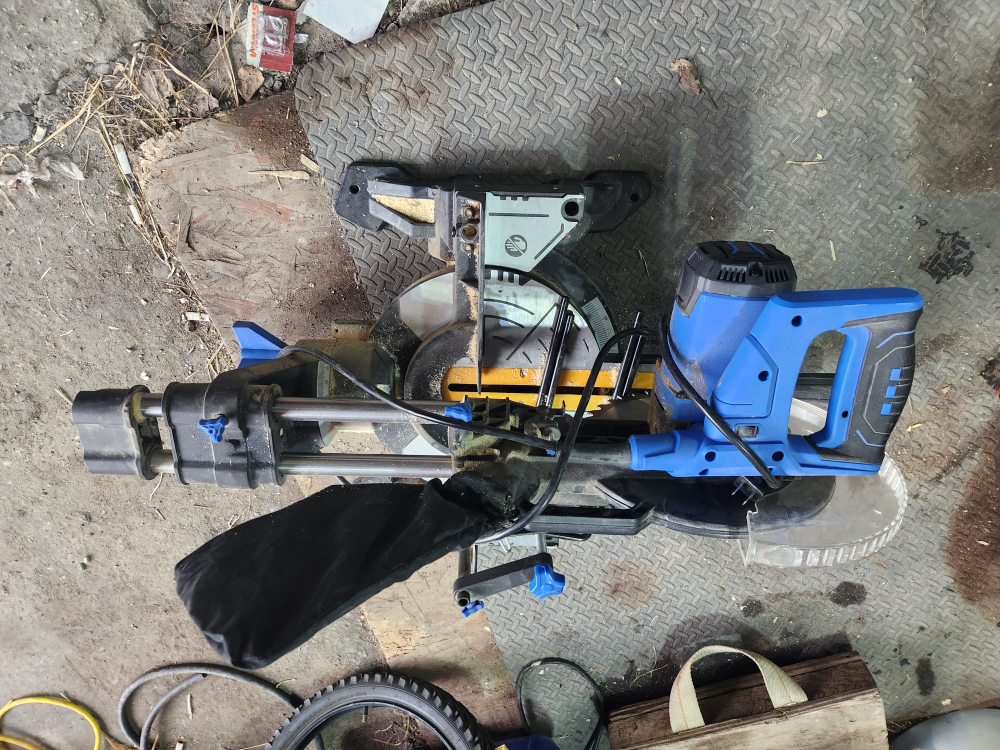 Sliding miter saw 10 inch - photo 2