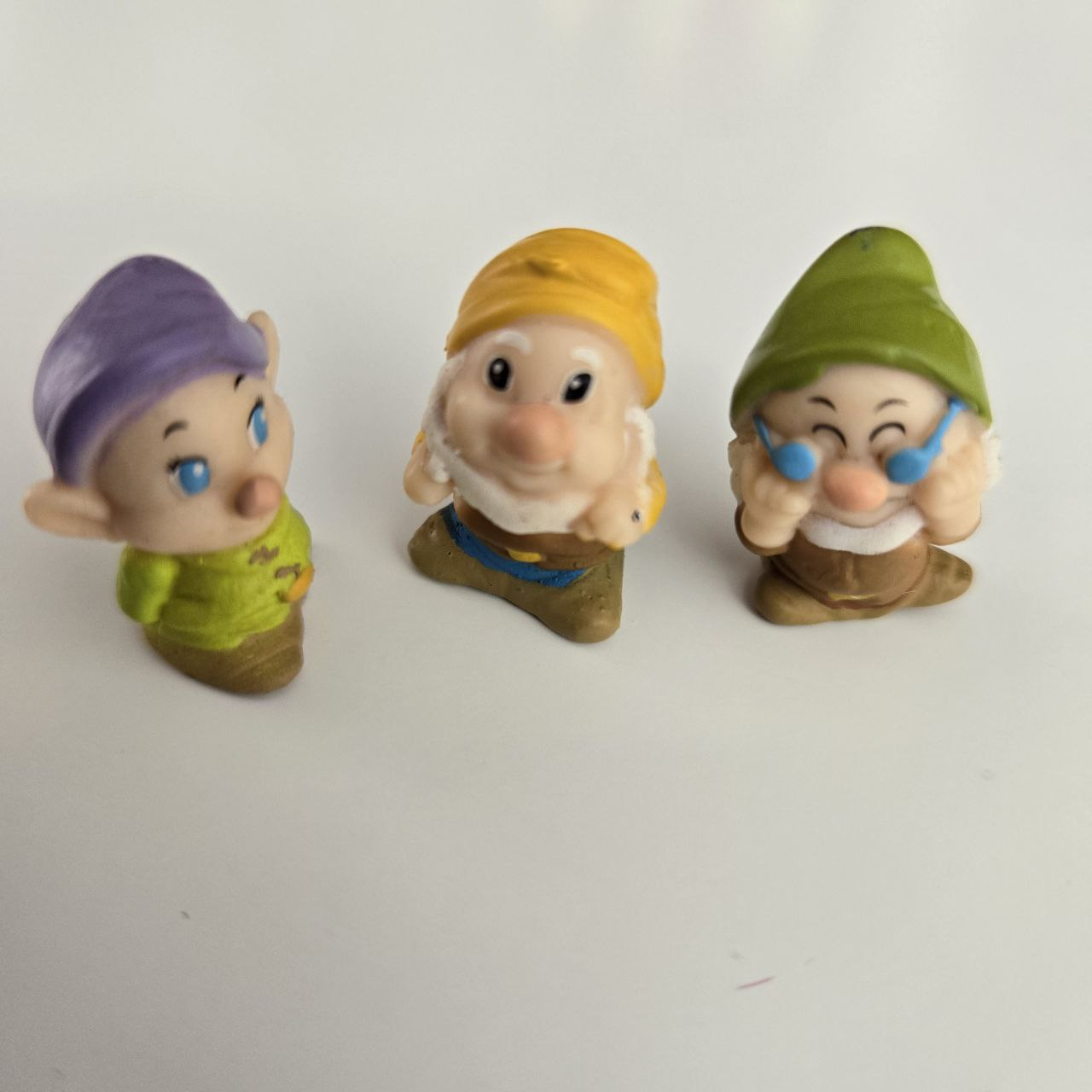 Collectors - 6 Snow White Squinkies - Like NEW image indicator(2)