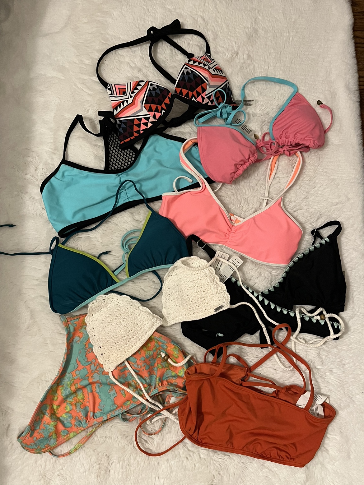 Bikini top thumbnail