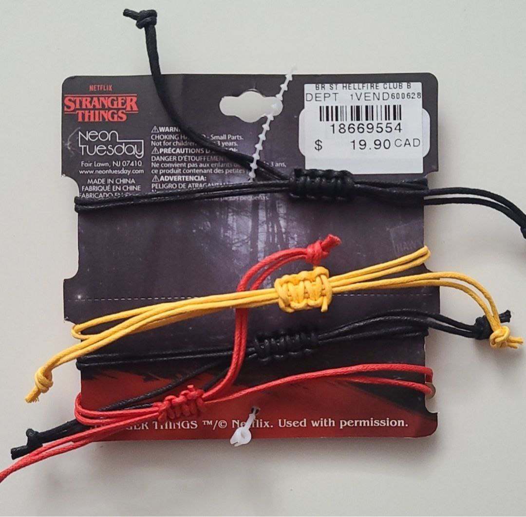 Official Stranger Things Merch Set - NEW image indicator(6)