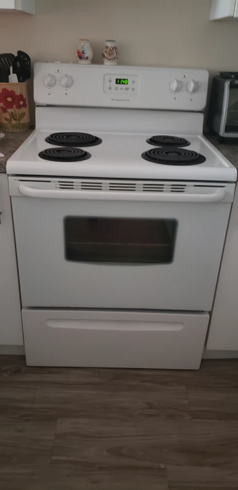 Stove Frigidaire.