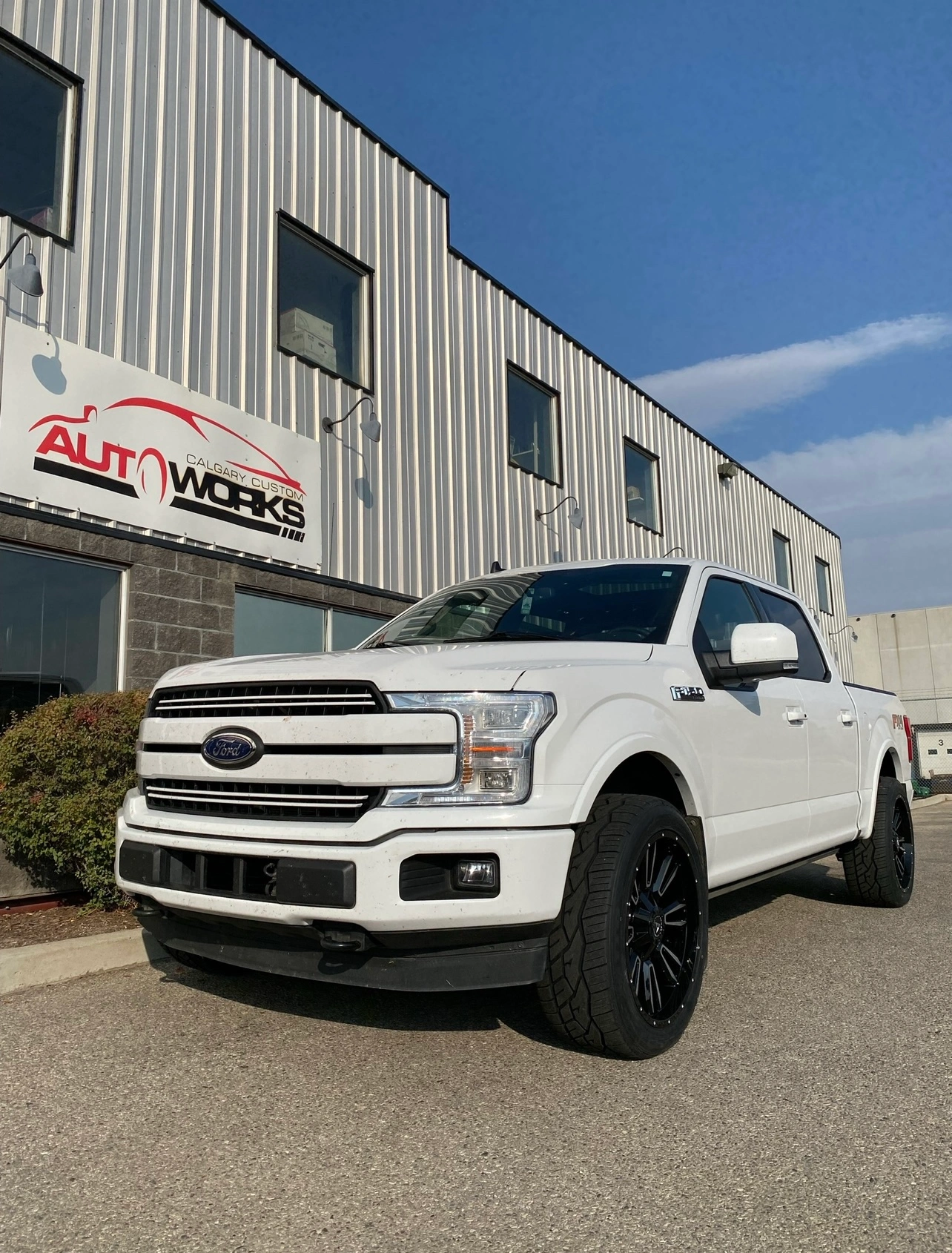 22” ARMED DAGGER Wheel with NITTO 420V Tires | Karrot