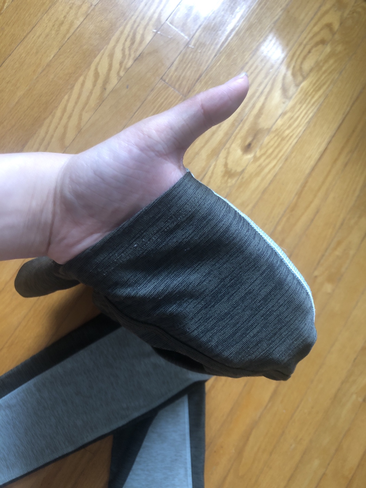 PINK workout leggings image indicator(3)