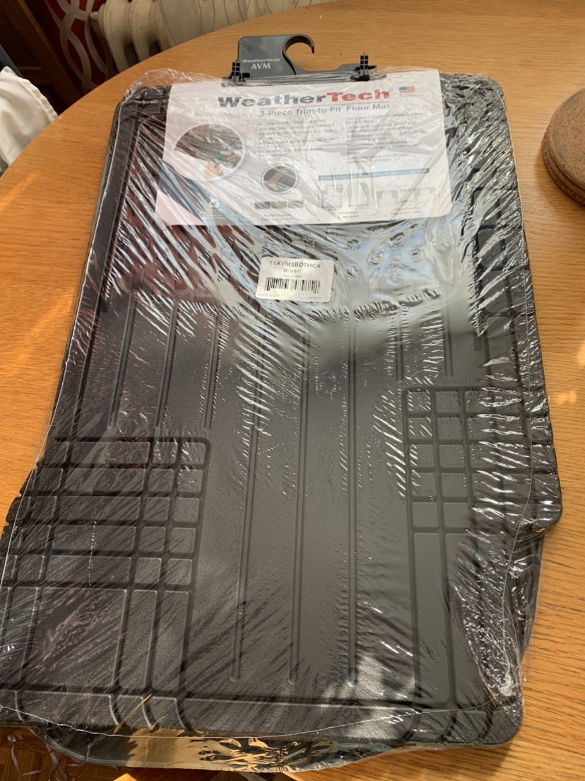 Car mat for SEDAN ONLY includes 2 front mats and 1 rear mat