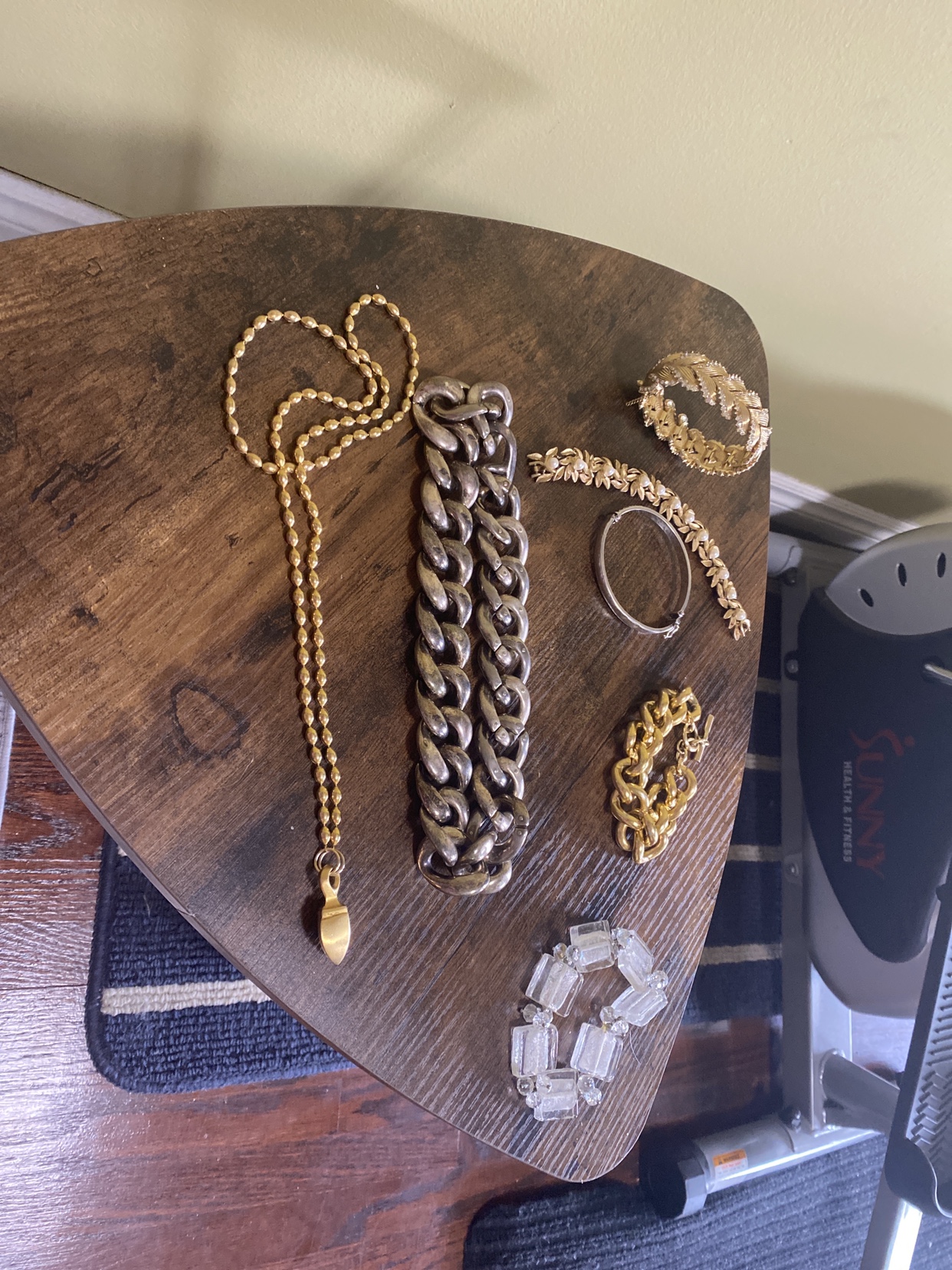 Jewelry thumbnail