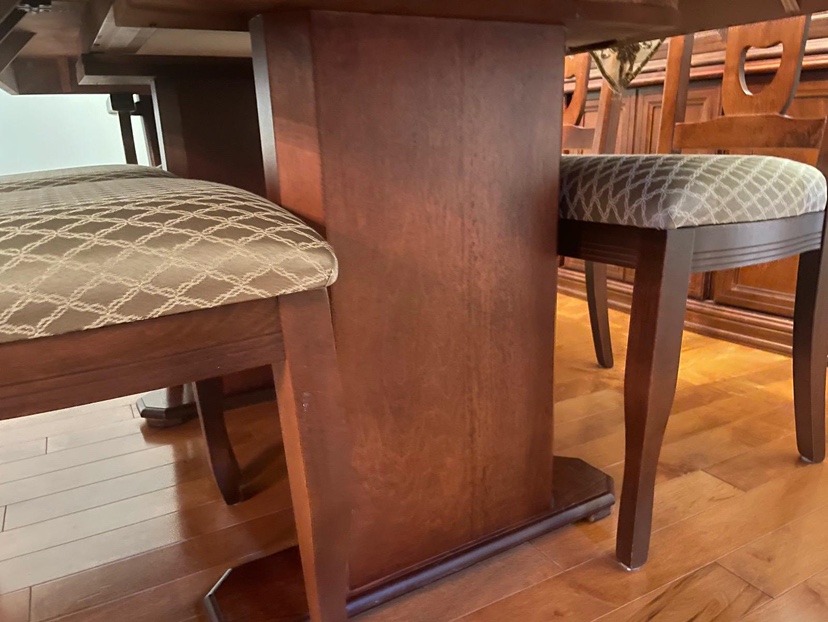 Dinning table with 6 chairs. - photo 3