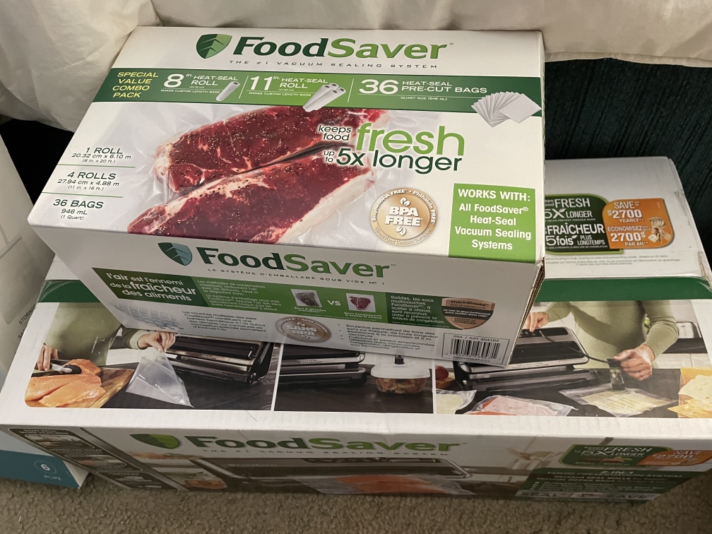 BNIB FoodSaver Vaccuum Sealing System - photo 2