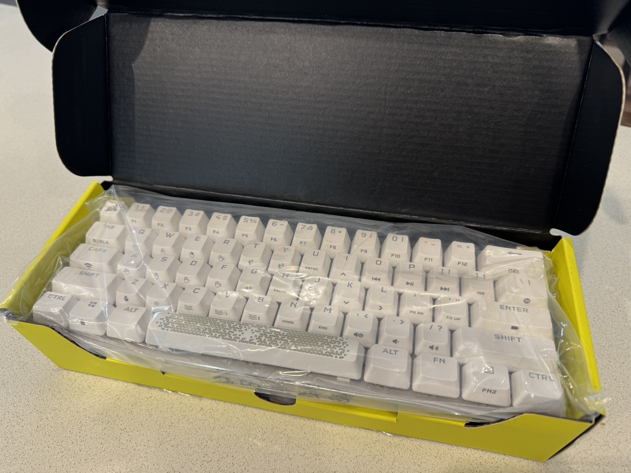 NEW - Corsair K70 Pro Mini Hotswappable mech keyboard - photo 2