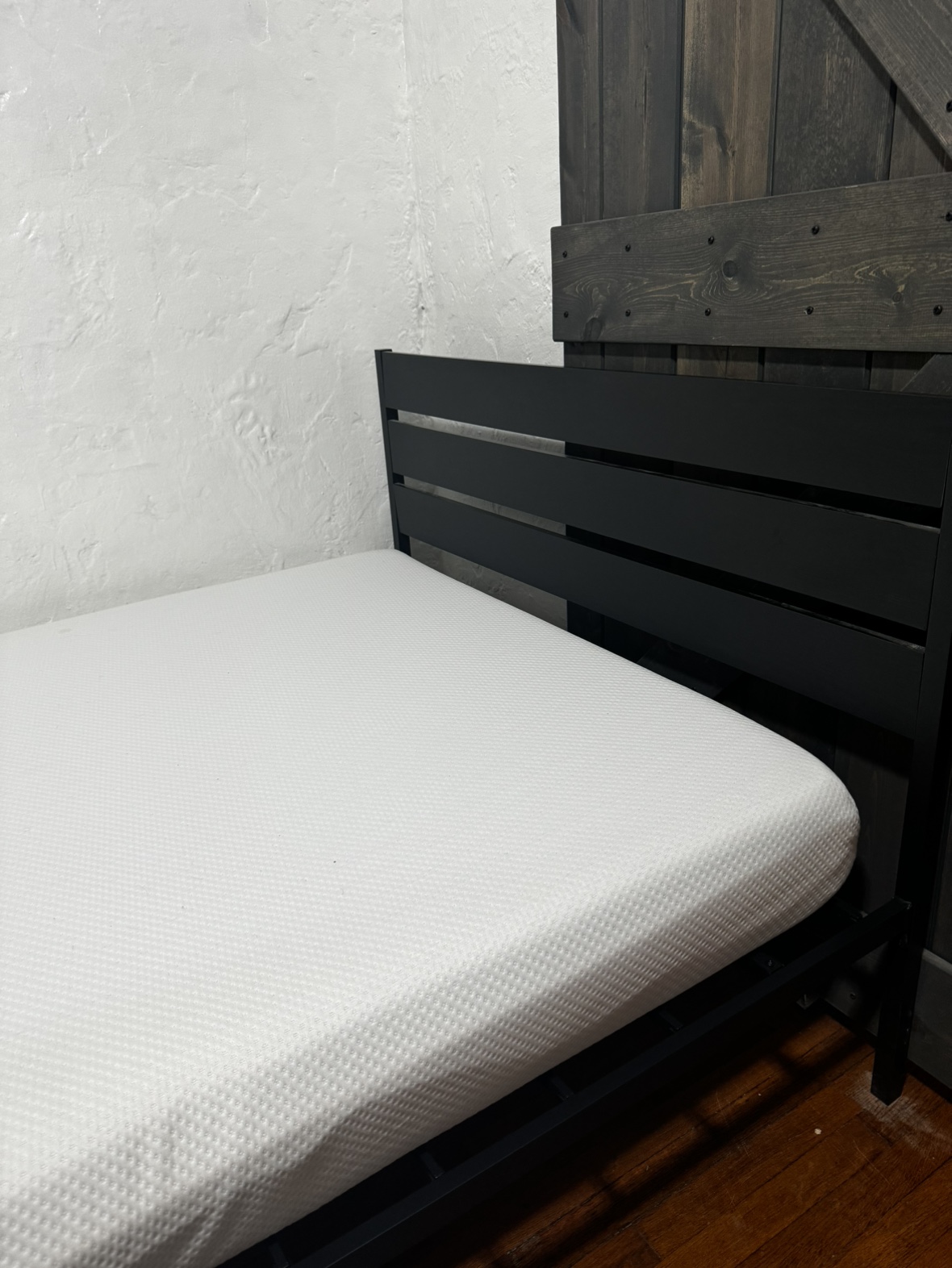 Full Bed with mattress