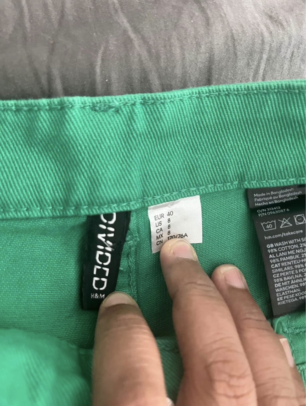 H&M wide-legged green twill jeans (size 8) - photo 2