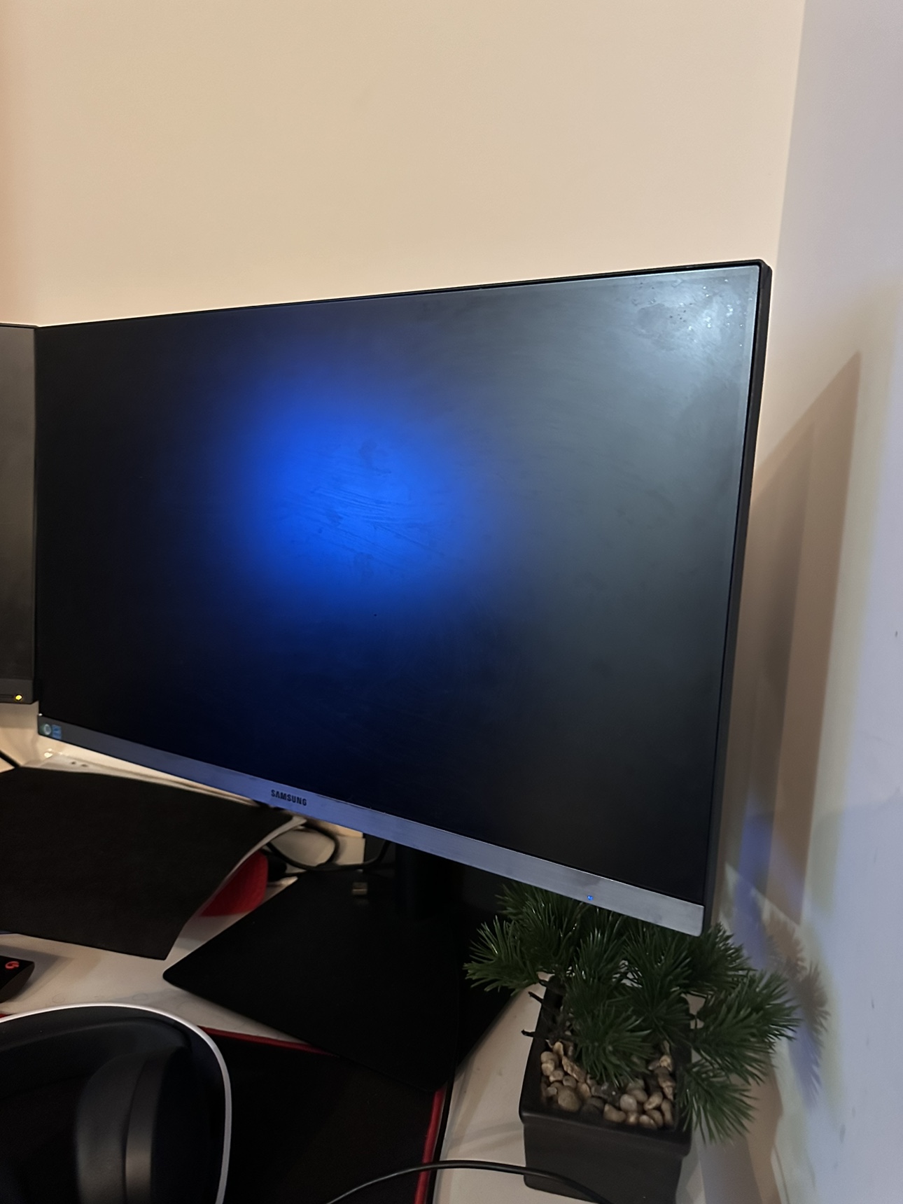Samsung 24’ monitor - MOVING OUT SALE