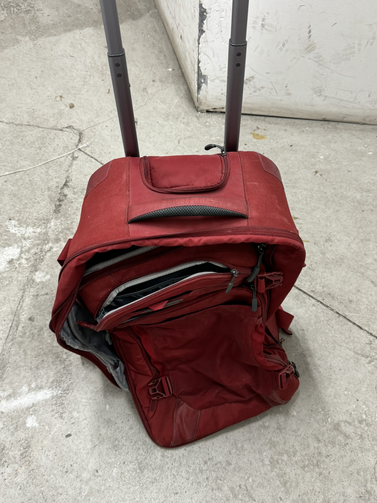 Briggs & Riley suitcase - photo 3