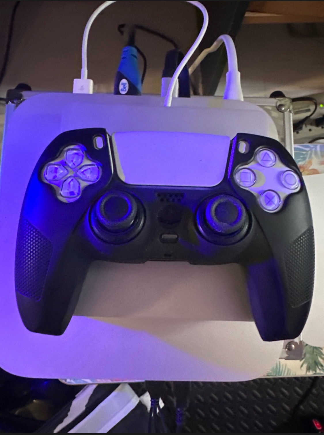 PS5 with COD VANGUARD & q controller - photo 4