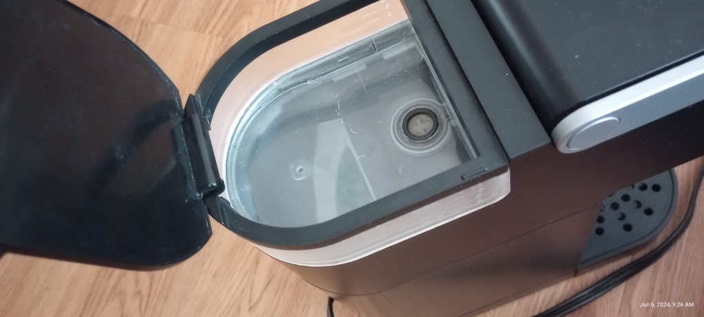 KEURIG coffee maker - photo 3