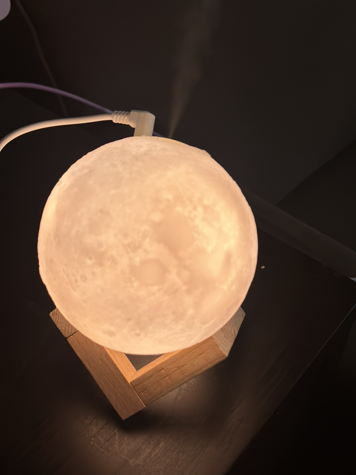 Moon Humidifier Diffuser thumbnail