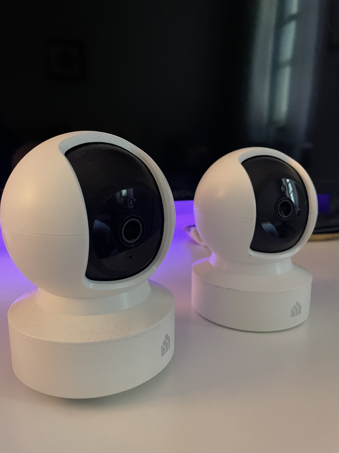 Kasa Indoor Pan/Tilt Smart Security Camera - photo 2