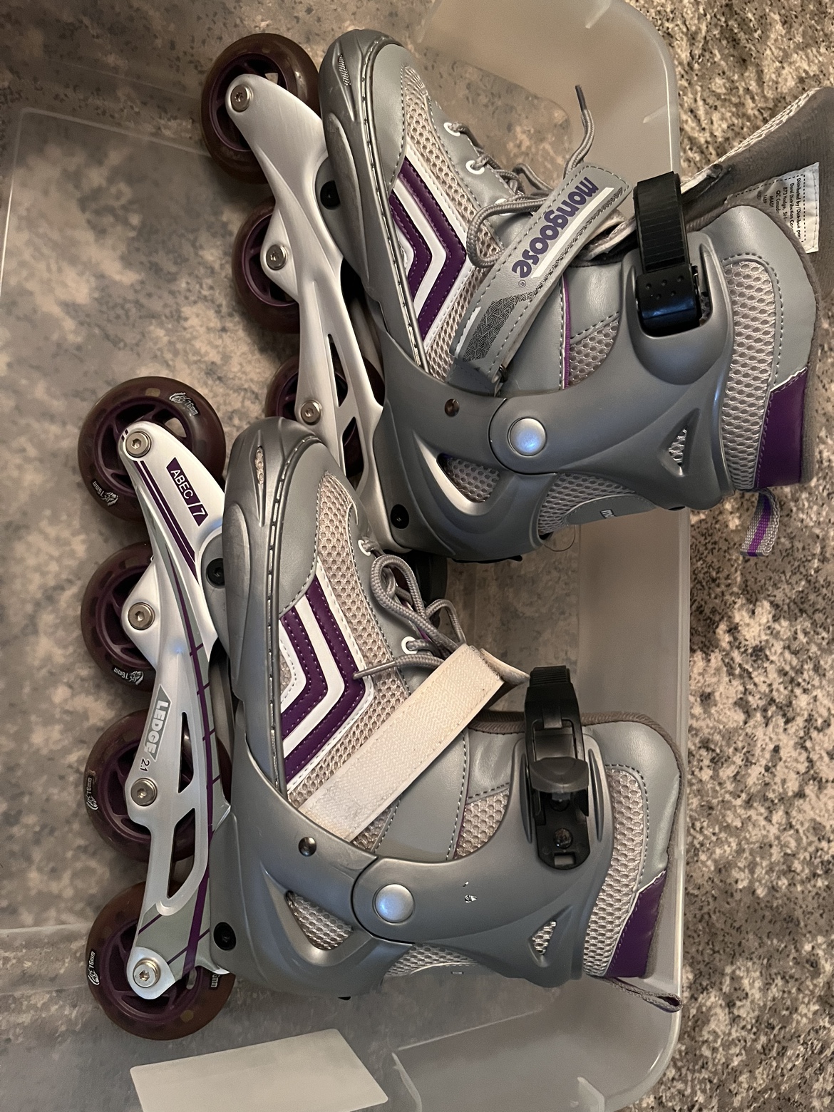 Adult rollerblades Fits between 7,5 to 9