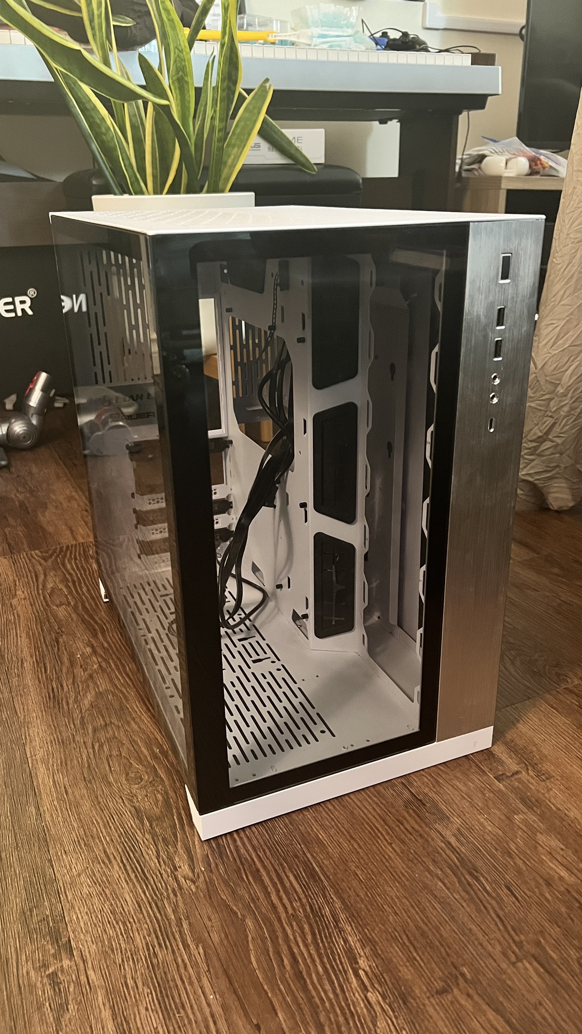Lian Li O11 Dynamic Computer Case