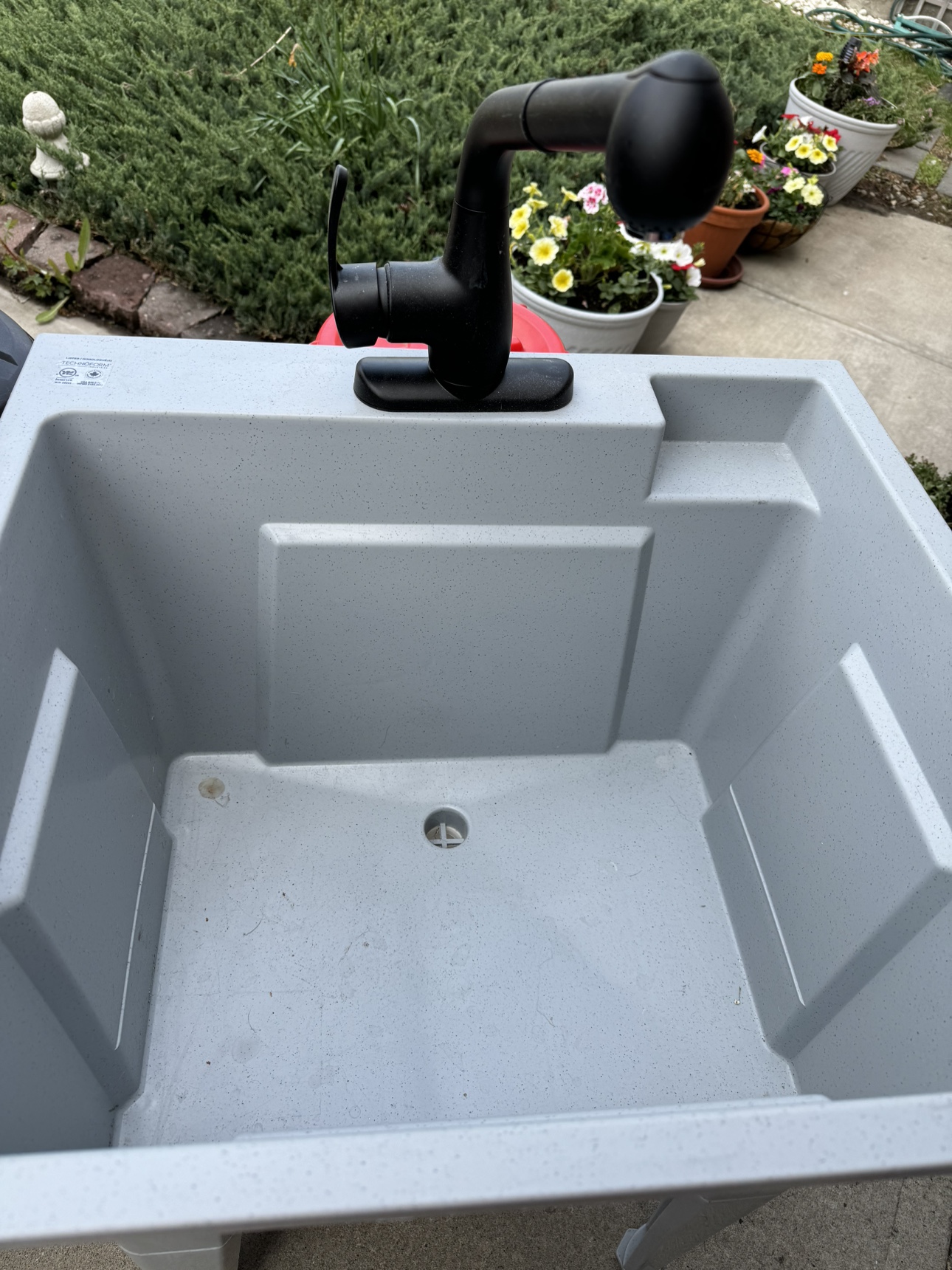 Utility Sink - photo 2