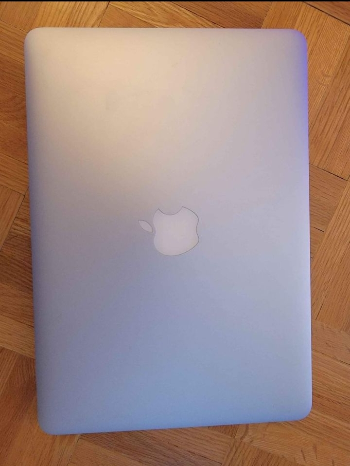Macbook Pro 13 inch Retina (2015) 8GB 250GB - photo 2