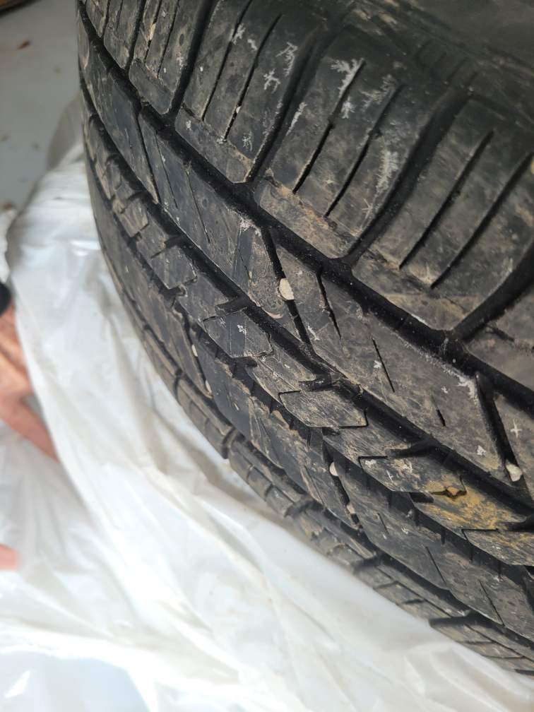 GOODYEAR ALL SEASON TIRES 225165R17  225165R17 All Season tires - photo 2
