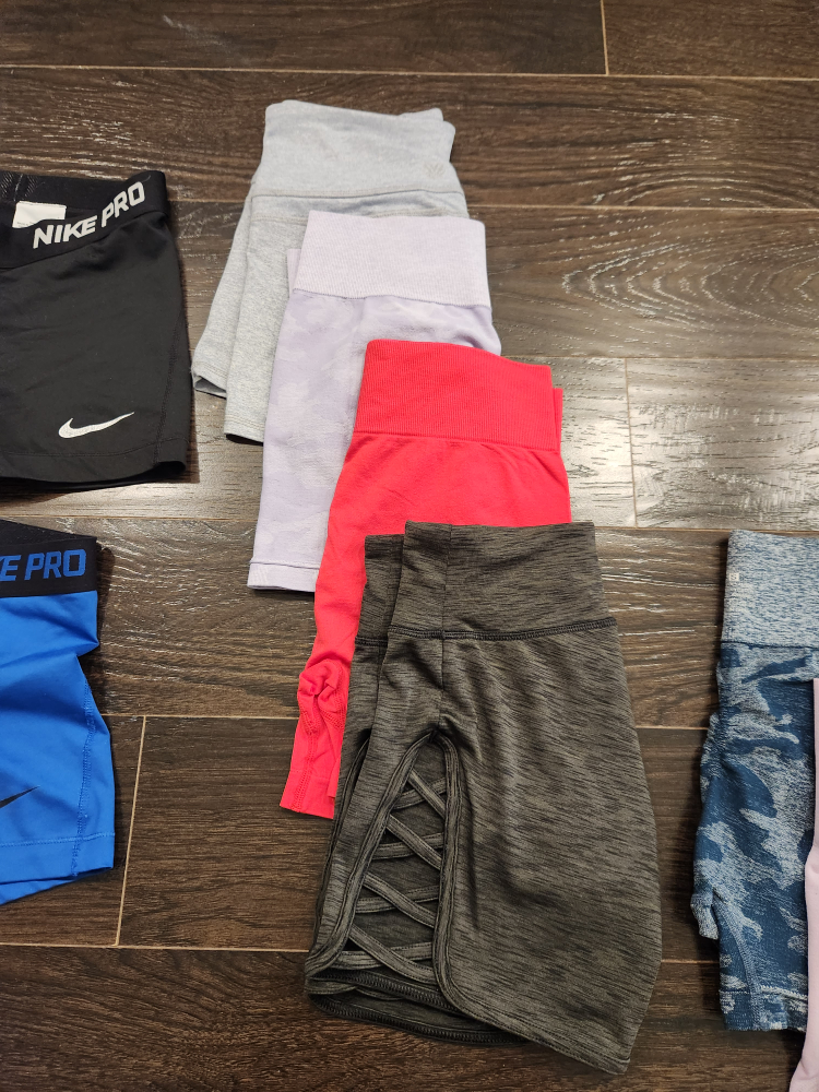BUNDLE XS/S gym shorts/high waist, biker shorts, nike pro image indicator(5)