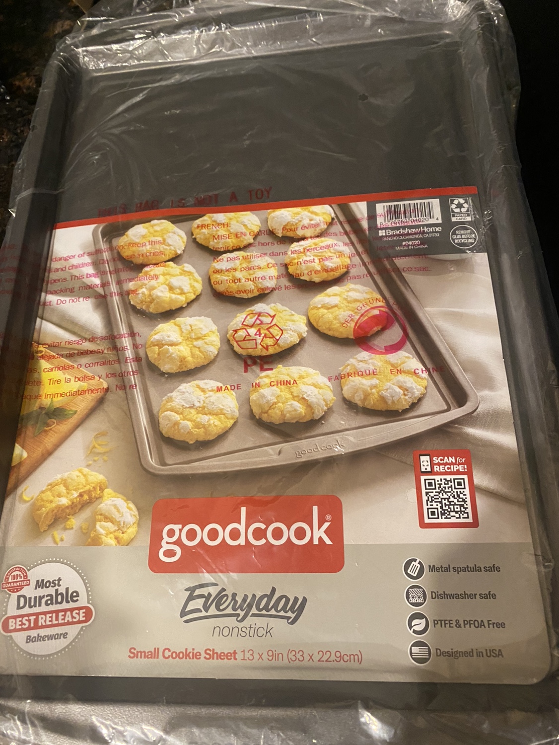 Brand new baking tray