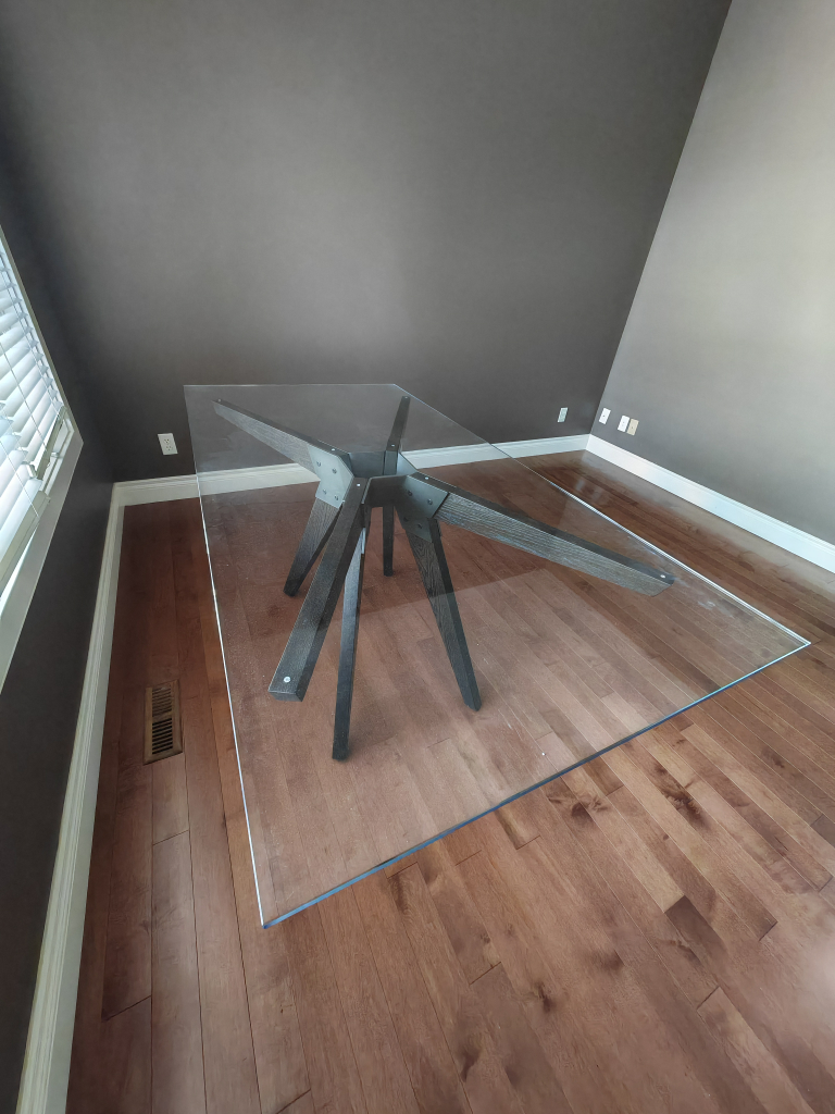 Last Day! Glass top dinning table - photo 3