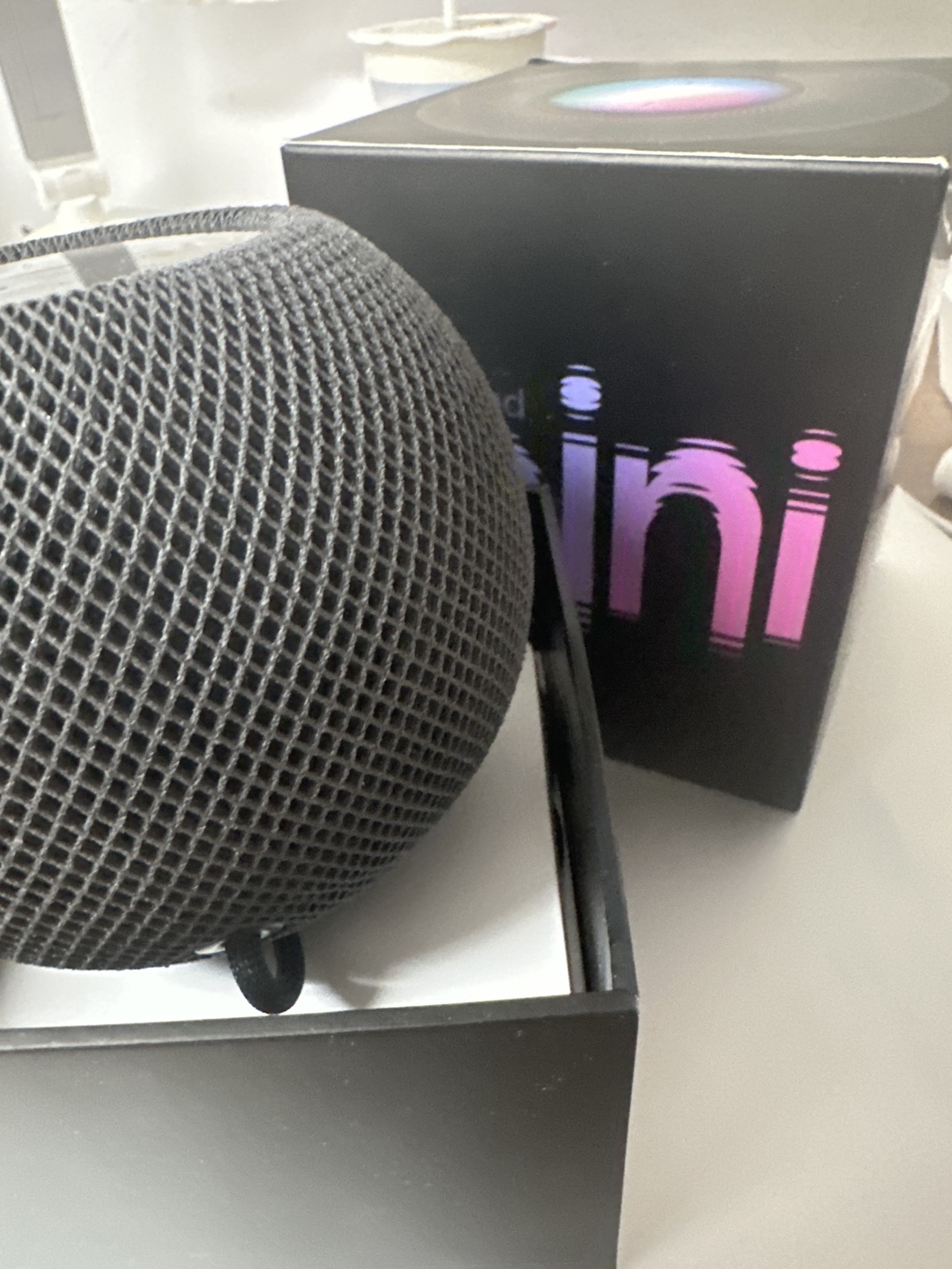 HomePod Mini Space Gray image indicator(2)