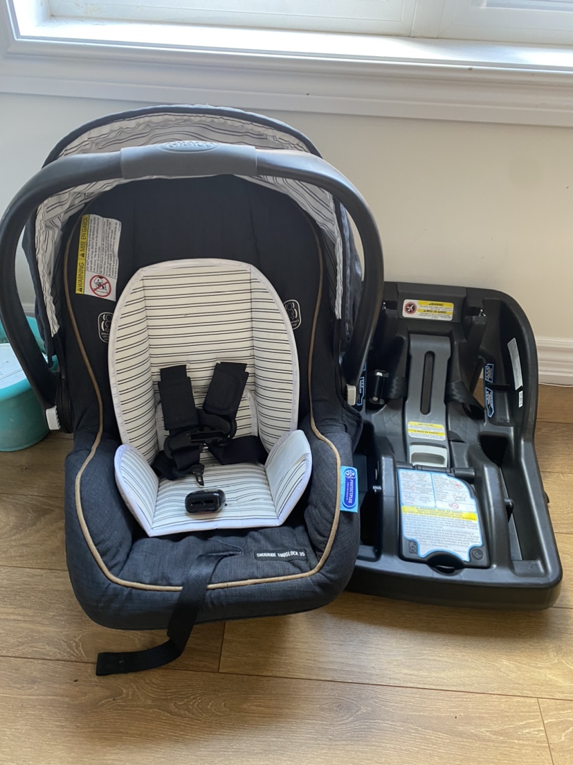 Graco infant Carseat with base - photo 4