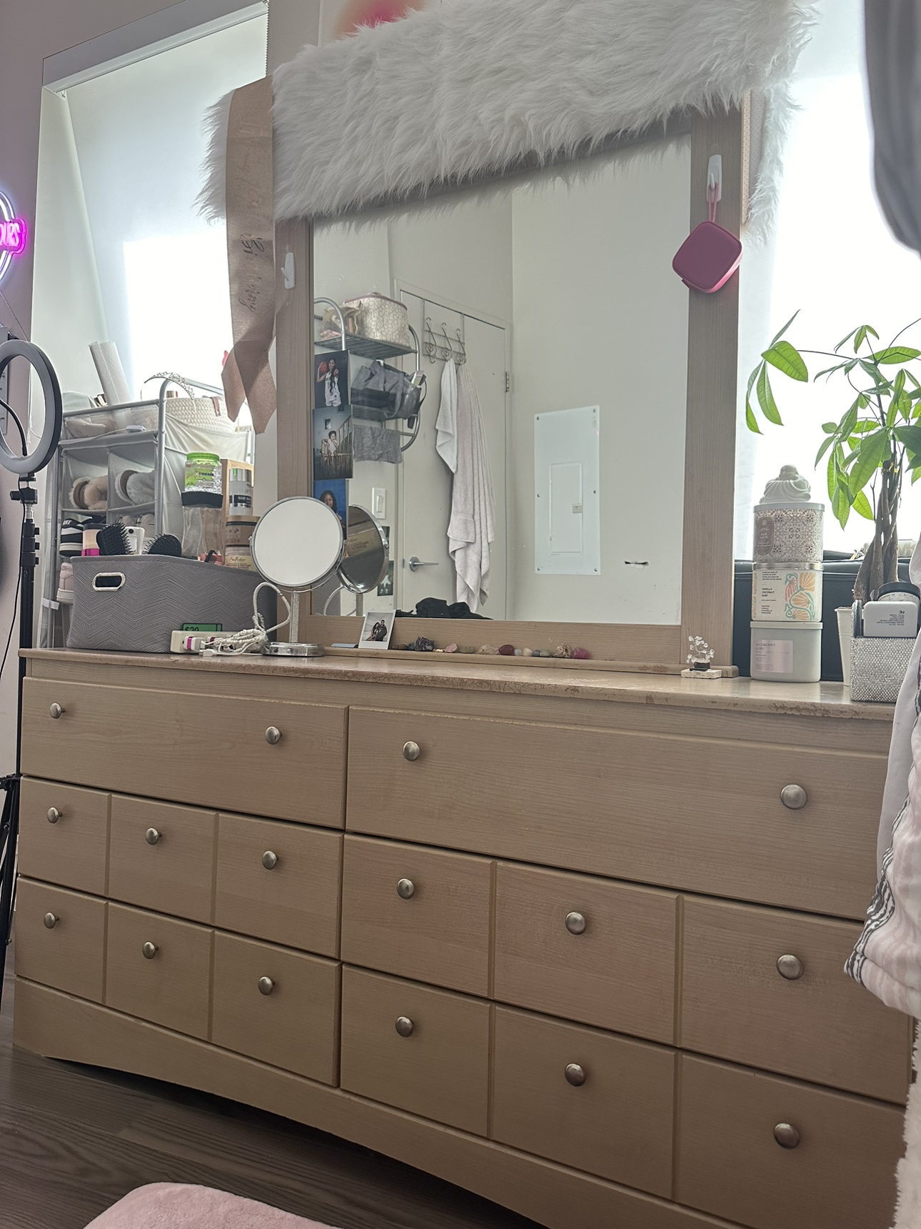 6 Drawer Dresser (Moving Sale)