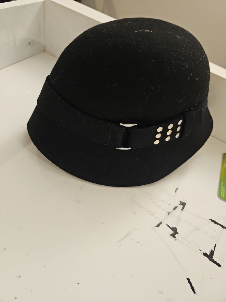 hats - photo 2