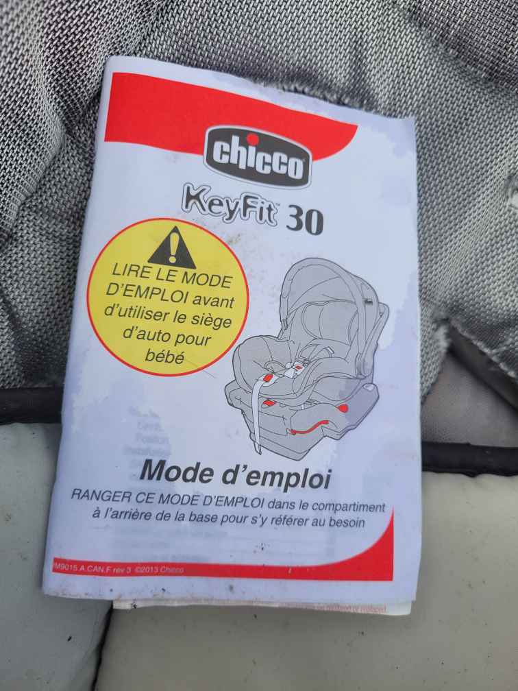 chicco carseat. - photo 2