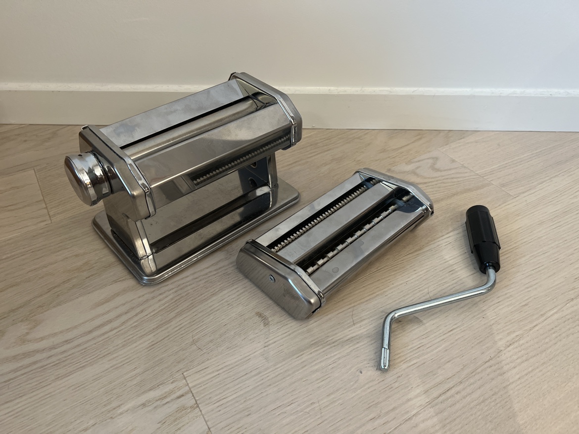 manual pasta machine