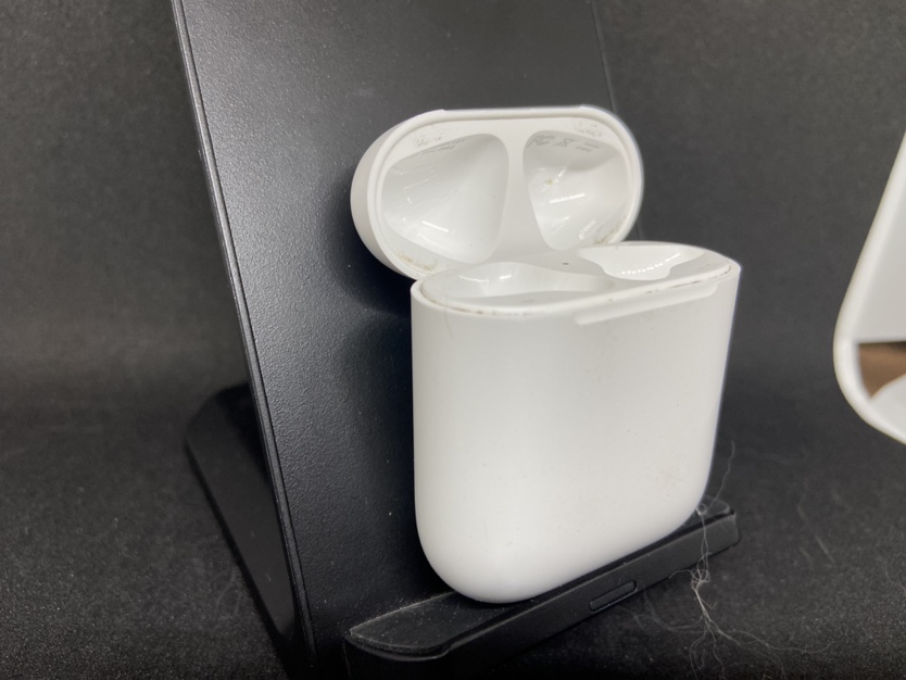Apple Airpods Case 1st Gen 2nd Gen Case - A1602 - photo 5